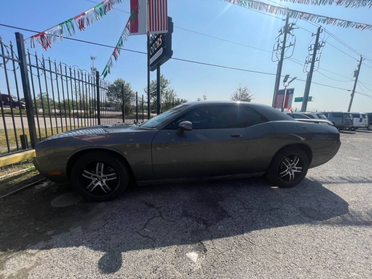 2009 Dodge Challenger for sale at DIAMOND MOTORS INC in Houston, TX