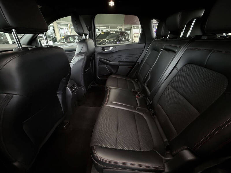 2025 Ford Escape ST-Line Select