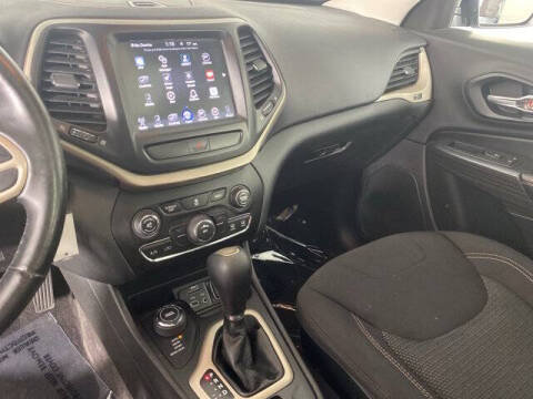 2017 Jeep Cherokee