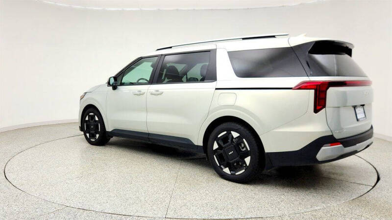 2025 Kia Carnival EX