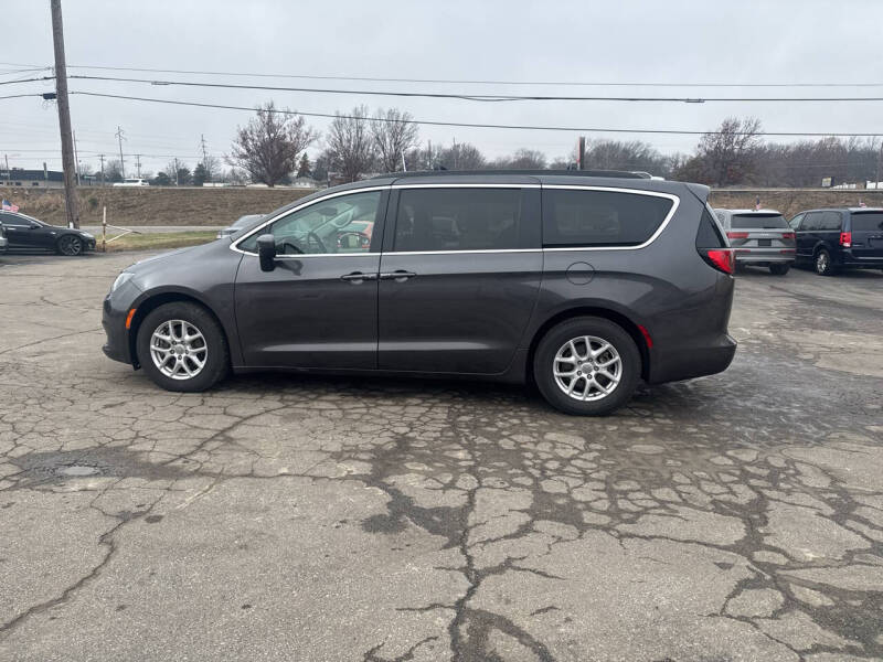 2020 Chrysler Voyager LXi