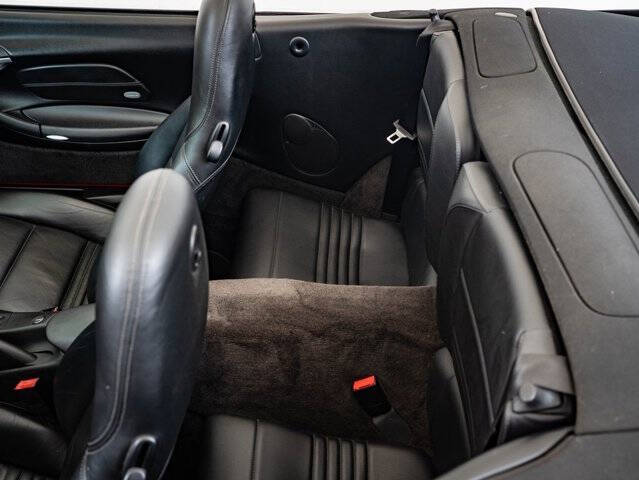 2004 Porsche 911 Carrera 4