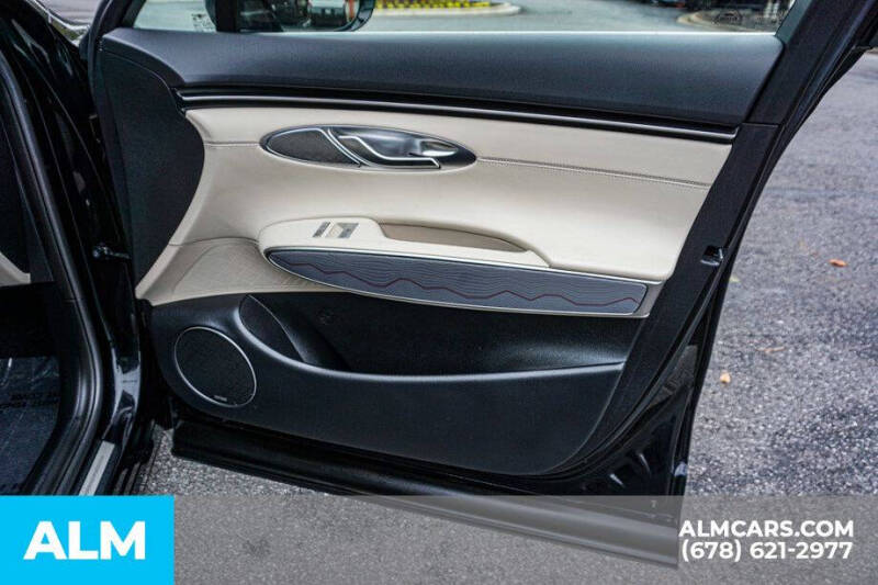 2022 Genesis GV70 2.5T Standard