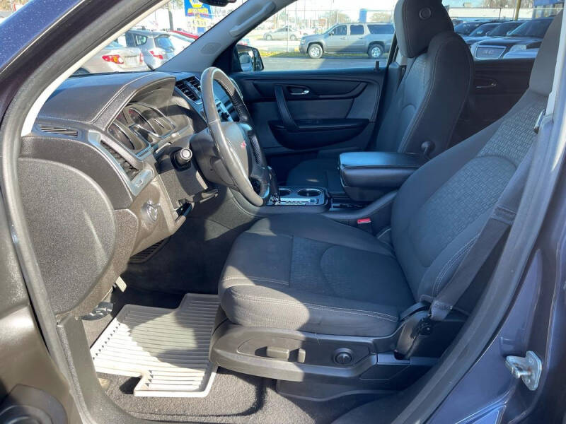 2013 GMC Acadia SLE-2
