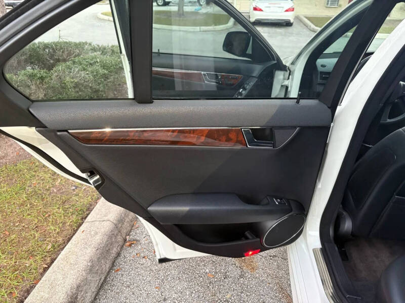 2009 Mercedes-Benz C-Class C 300 Sport