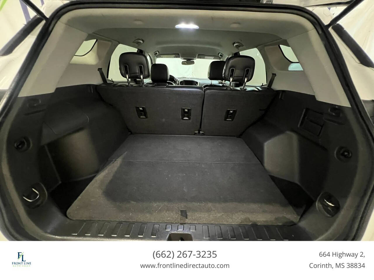 White 2019 GMC Terrain SLE SLE 4dr SUV 26
