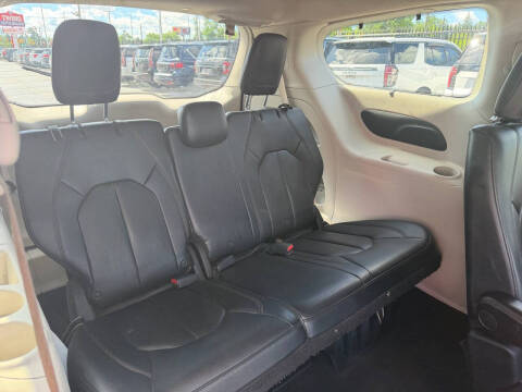 2018 Chrysler Pacifica Touring L