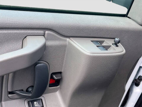 2024 Chevrolet Express 2500