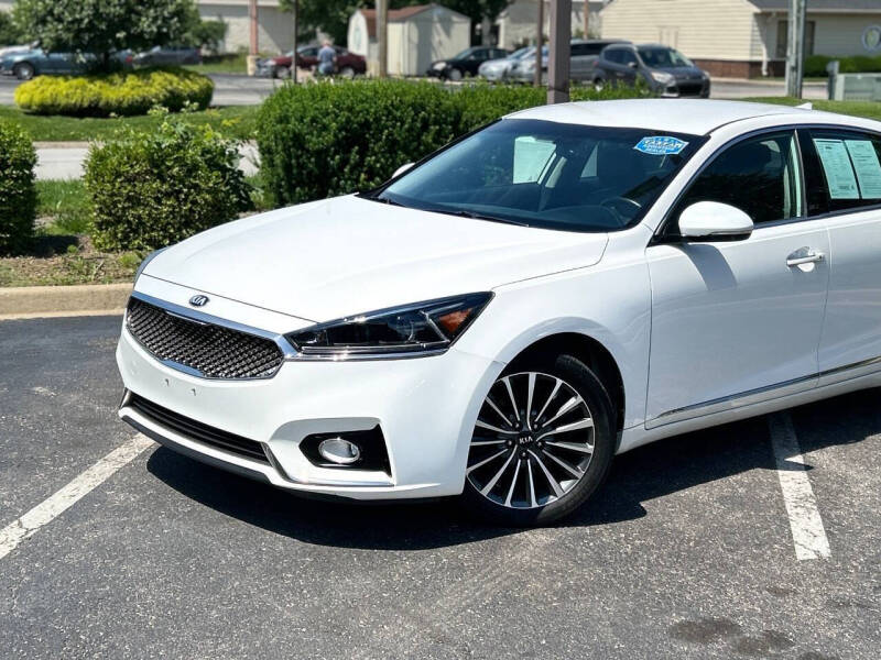 2017 Kia Cadenza Premium