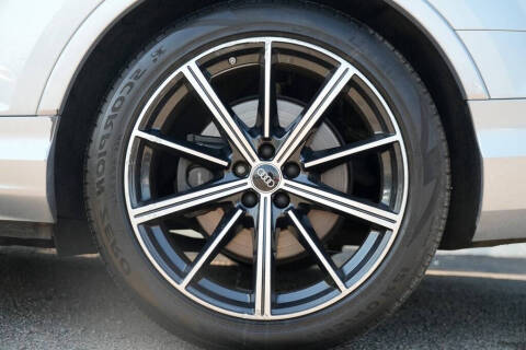 2022 Audi SQ7 4.0T quattro Premium Plus