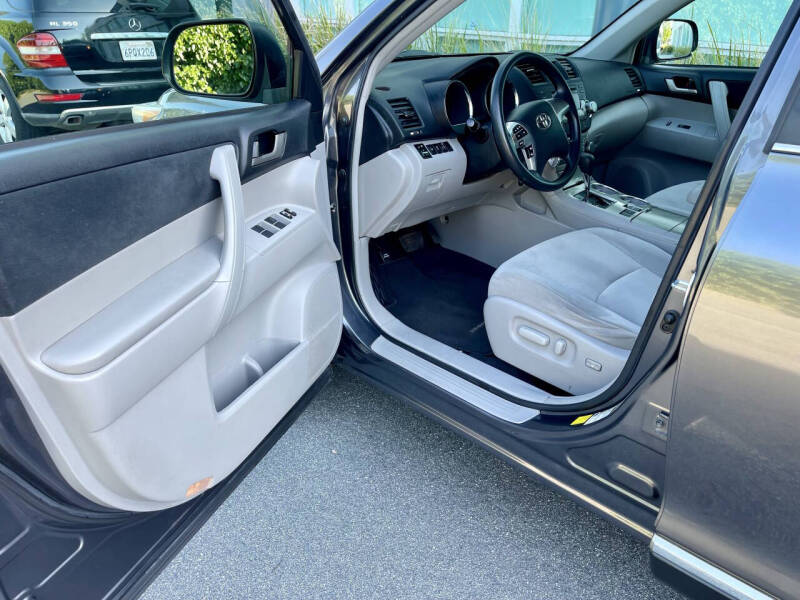 2012 Toyota Highlander