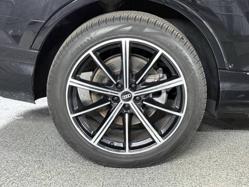 2022 Audi Q7 quattro Premium Plus 55 TFSI