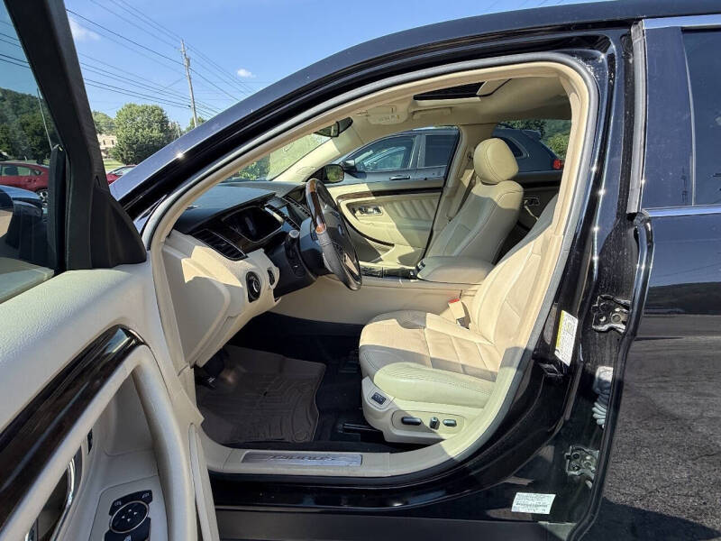 2018 Ford Taurus Limited