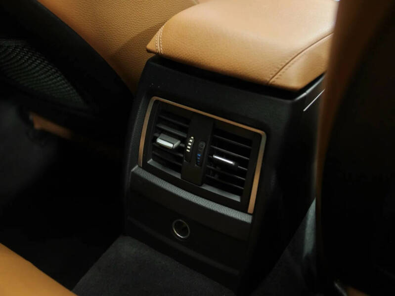 2018 BMW 3 Series 330i xDrive