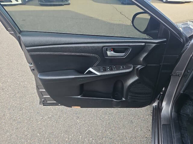 2017 Toyota Camry Hybrid