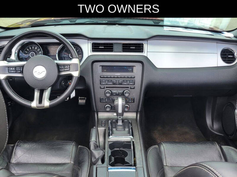 2014 Ford Mustang V6 Premium