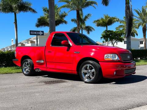 2001 Ford F-150 SVT Lightning for sale at Vintage Point Corp in Miami FL
