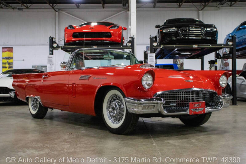 1957 Ford Thunderbird