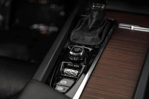 2021 Volvo V60 T5 Momentum