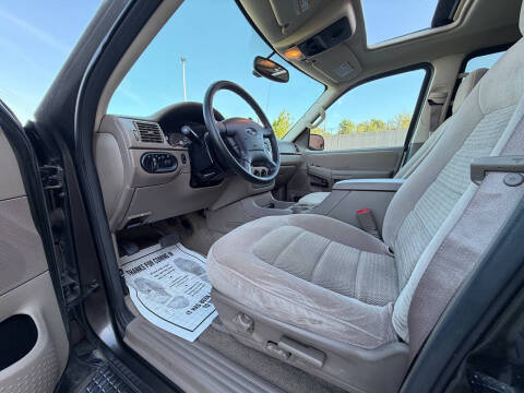 2005 Ford Explorer XLT