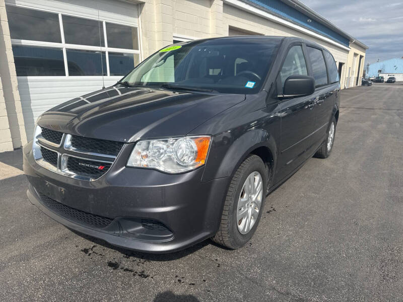 Used 2016 Dodge Grand Caravan SE with VIN 2C4RDGBG9GR391597 for sale in Spencerport, NY