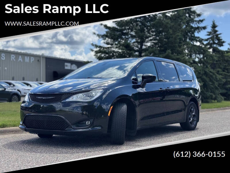 2020 Chrysler Pacifica Touring