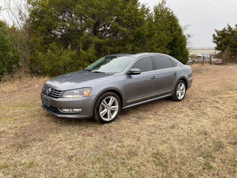 2014 Volkswagen Passat for sale at CAVENDER MOTORS in Van Alstyne TX