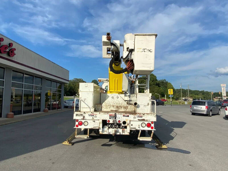 2009 Peterbilt 340