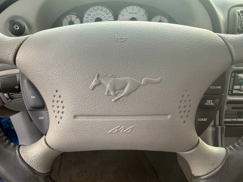 2000 Ford Mustang GT