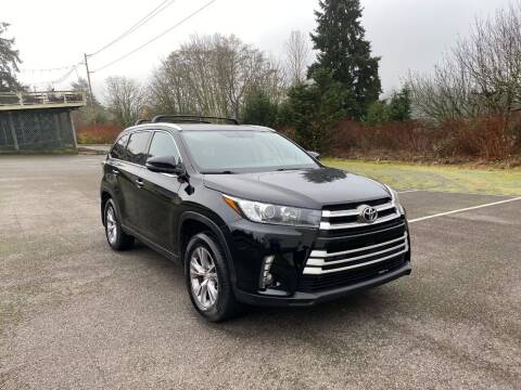 2014 Toyota Highlander for sale at KARMA AUTO SALES in Federal Way WA