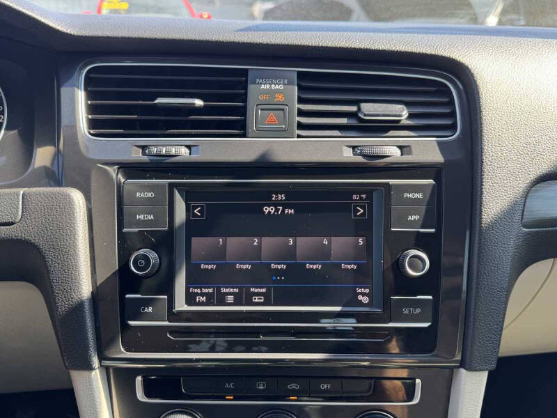 2018 Volkswagen Golf