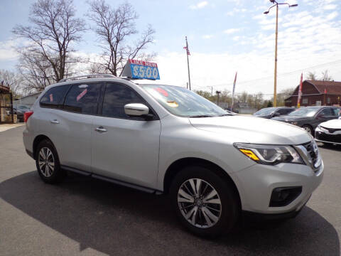 2019 Nissan Pathfinder for sale at North American Credit Inc. in Waukegan IL