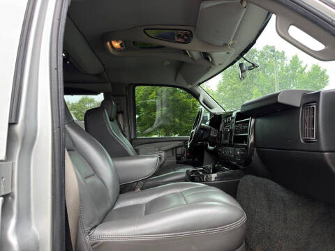 2018 GMC Savana 3500