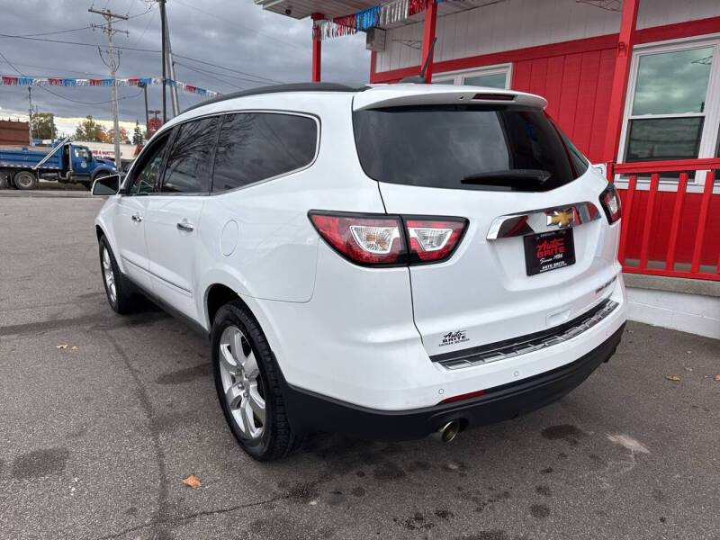 2016 Chevrolet Traverse LTZ