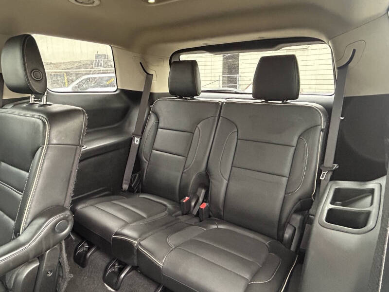 2017 GMC Acadia Denali