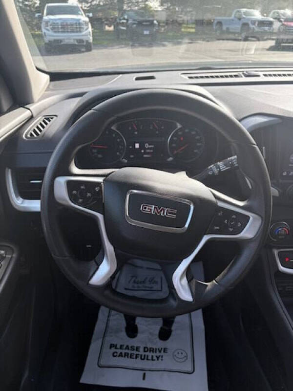 2022 GMC Terrain SLE