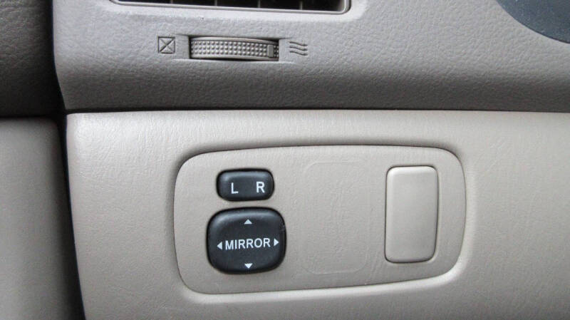 2008 Toyota Sienna null photo 46