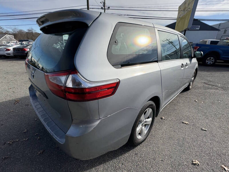 2015 Toyota Sienna L 7-Passenger