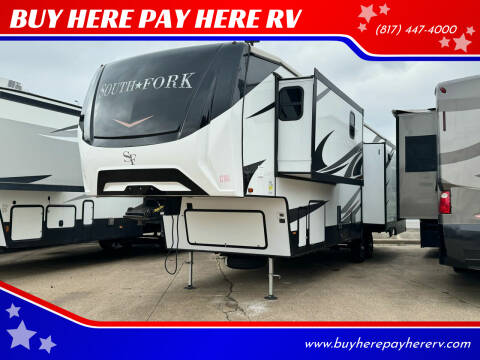2022 Heartland Southfork 3210RL for sale at BUY HERE PAY HERE RV in Burleson TX