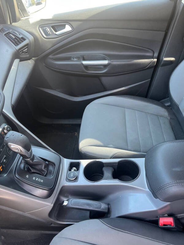 2015 Ford Escape SE