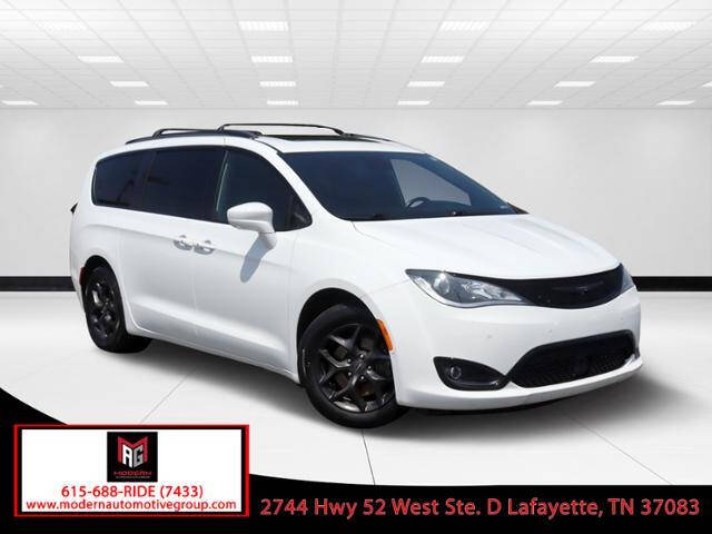 2020 Chrysler Pacifica for sale at Modern Automotive Group LLC in Lafayette, TN