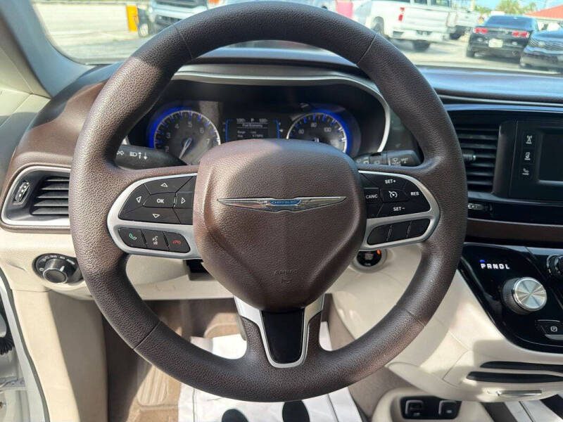 2017 Chrysler Pacifica Touring