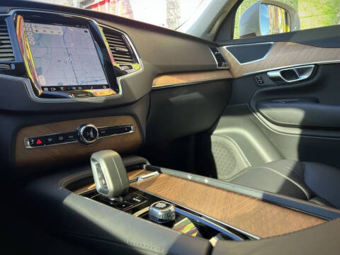 2024 Volvo XC90 B6 Plus Bright Theme 6P