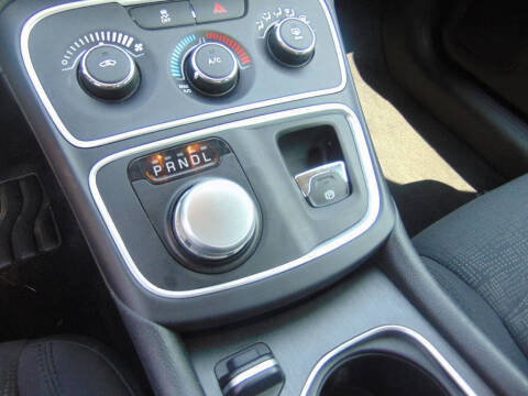 2016 Chrysler 200 LX