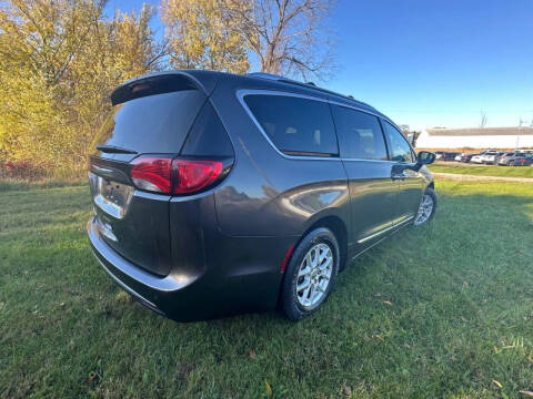 2020 Chrysler Pacifica Touring L