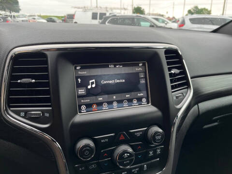 2019 Jeep Grand Cherokee Laredo