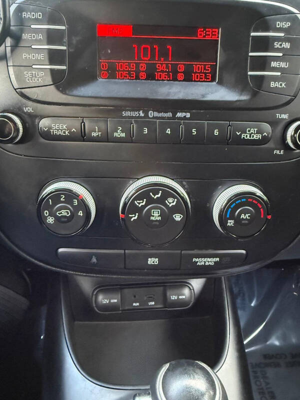 2015 Kia Soul +
