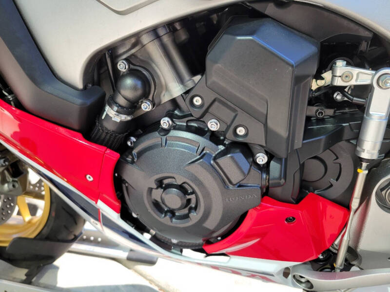 2018 Honda CBR1000RR SP