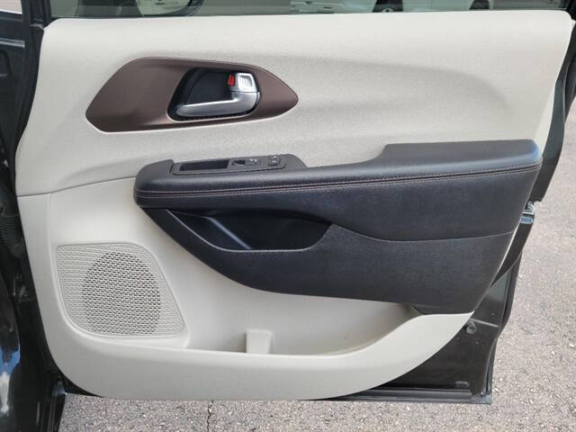 2018 Chrysler Pacifica Touring L Plus