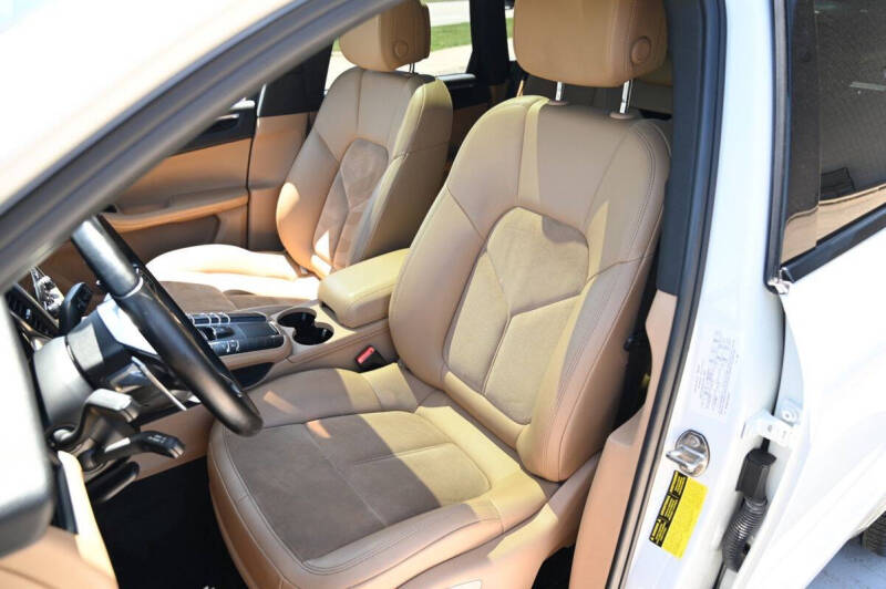 2018 Porsche Macan S